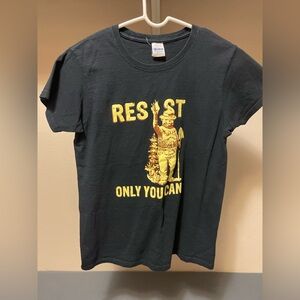 Smokey Bear Gildan T-shirt size small